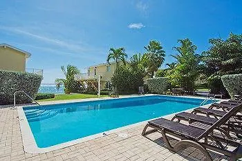 Caribbean Paradise 12 Hotell George Town